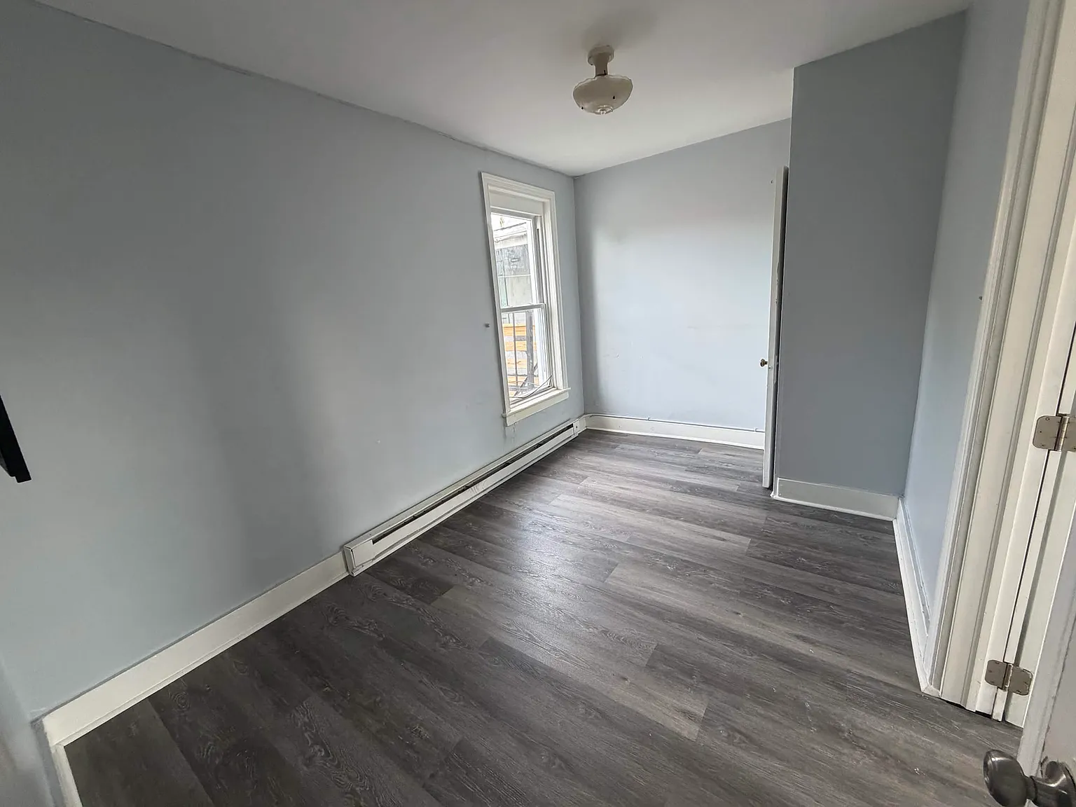 1 bed, $995 — Photo 2