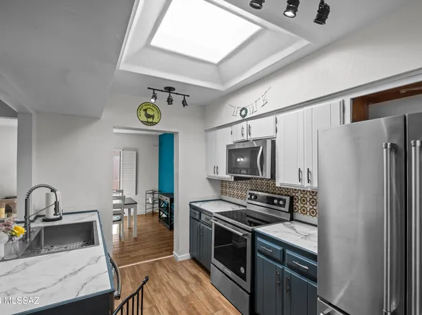 83 E Villas Cir, Tucson, AZ 85705