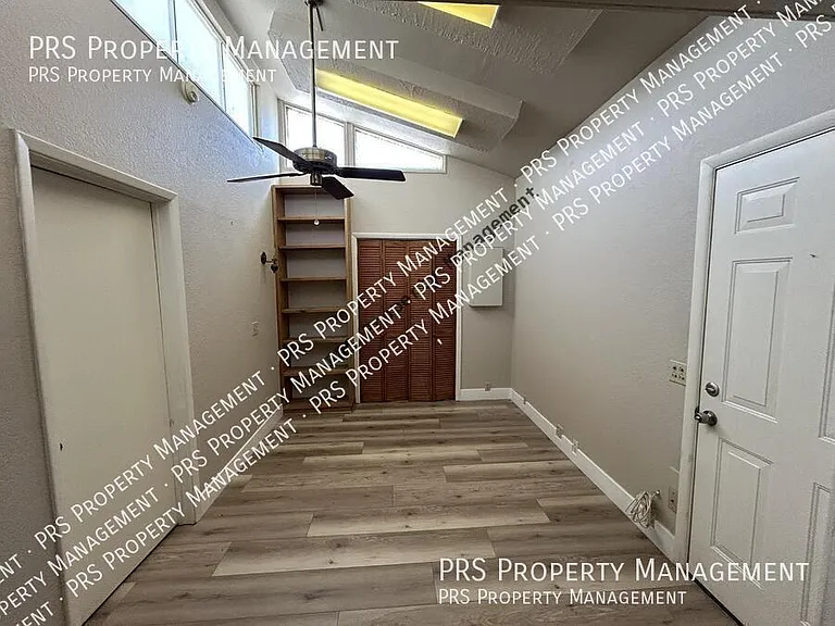 5100 N Miller Rd #11 — Photo 19
