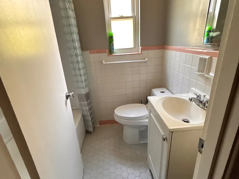2958 Westridge Ave #4 — Photo 6