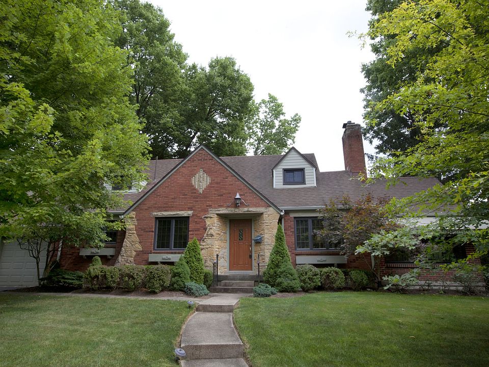 1st image of 216 Chatham Dr