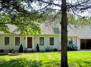 3 Spice Hill Dr, East Hampton, CT 06424