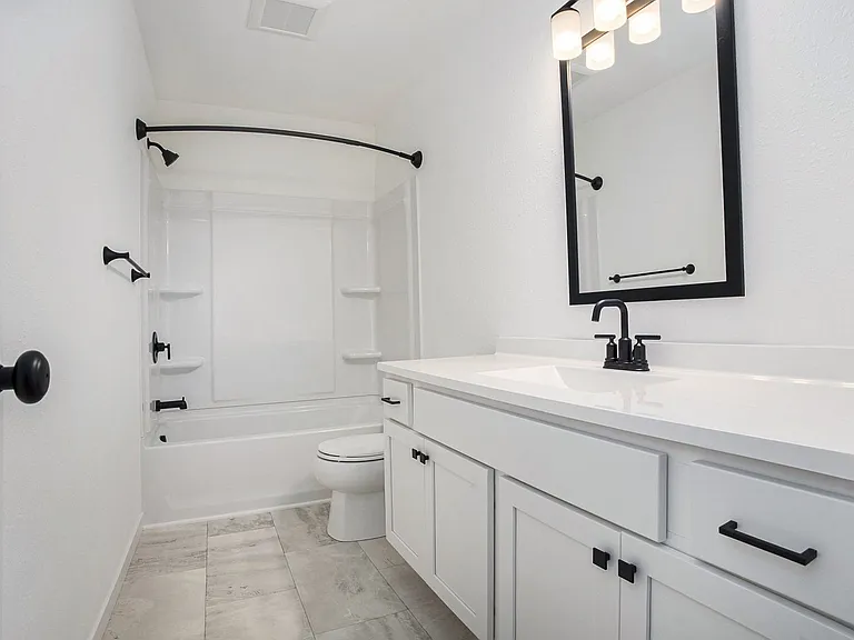 515 Burr St — Photo 11