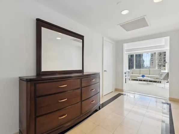 160 Central Park South 2511 image 3 of 6