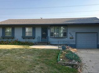 408 W Larson St, Knoxville, IA 50138