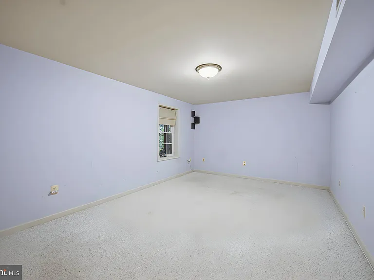 10212 Winged Elm Cir — Photo 19