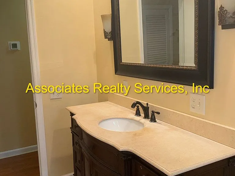 4521 NW 20th Pl — Photo 21