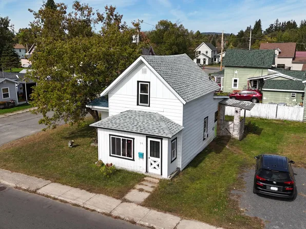 29 Washington St, Tupper Lake, NY 12986