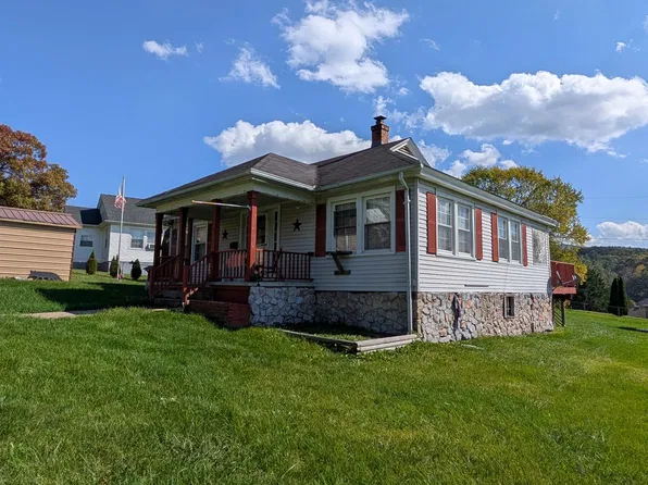 72 Longview Dr, Bacova, VA 24412