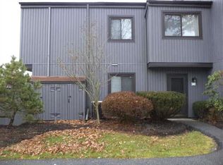 1802 Fox Ln, Poughkeepsie, NY 12603