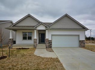 2940 SW Country Ln, Ankeny, IA 50023