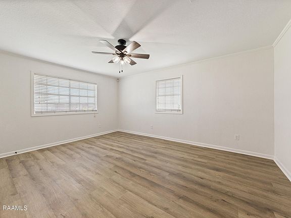 4th image of 102 Notre Dame Dr