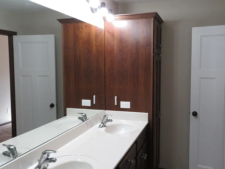 620 Tomahawk Ct — Photo 9