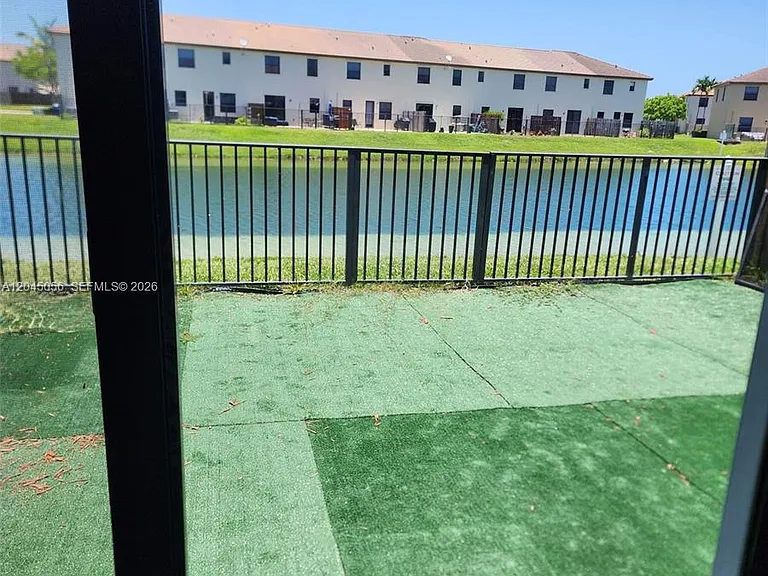 23941 SW 118th Ave — Photo 5