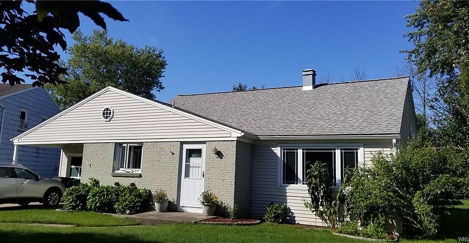 1st image of 28 Chateau Ct