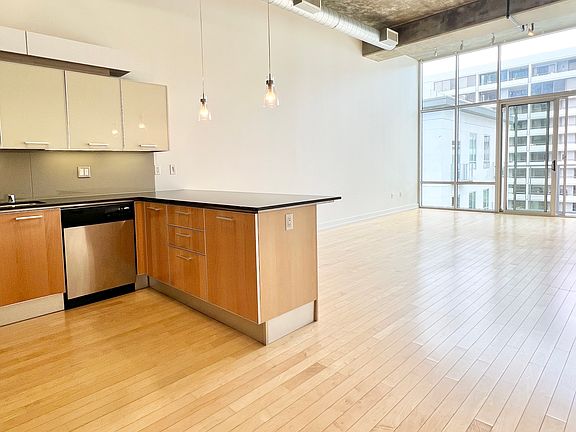 4th image of 645 W 9th St APT 736