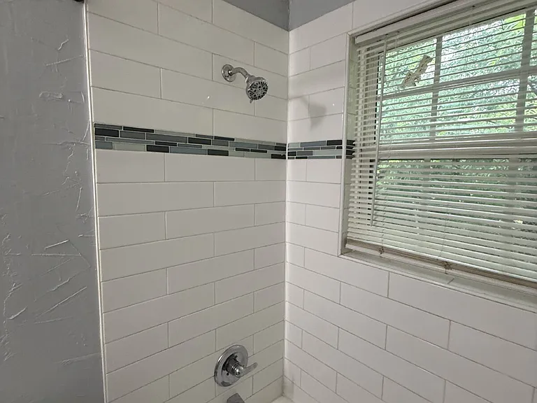 100 E Brown St — Photo 17