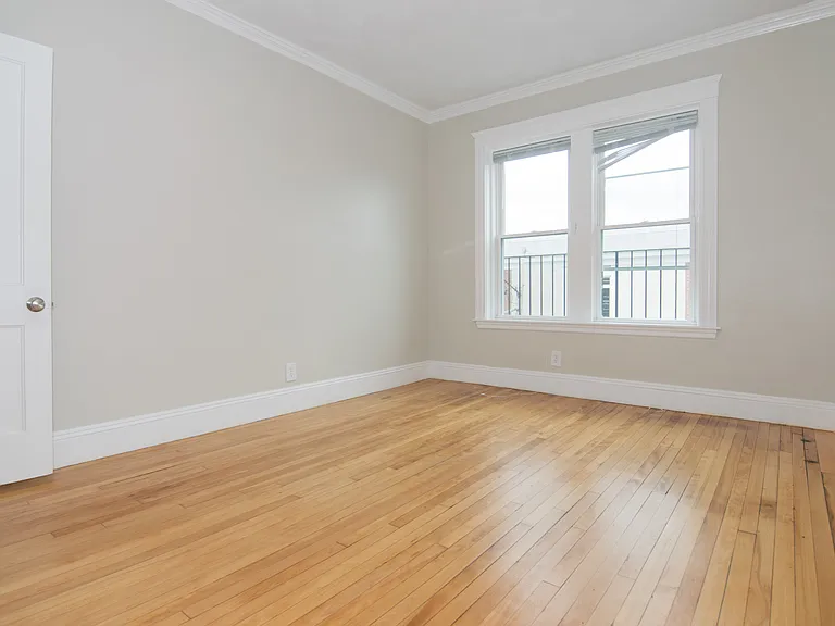 4 Gardner St #10 — Photo 15