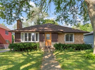 112 Hammond Ave, Wauconda, IL