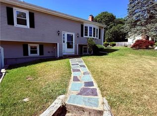 46 Broadview Ave, Cumberland, RI 02864
