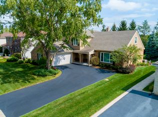 953 S Stonehedge Ln, Palatine, IL