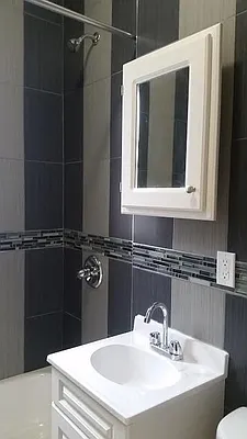 Rented by Lang Realty LLC | media 8