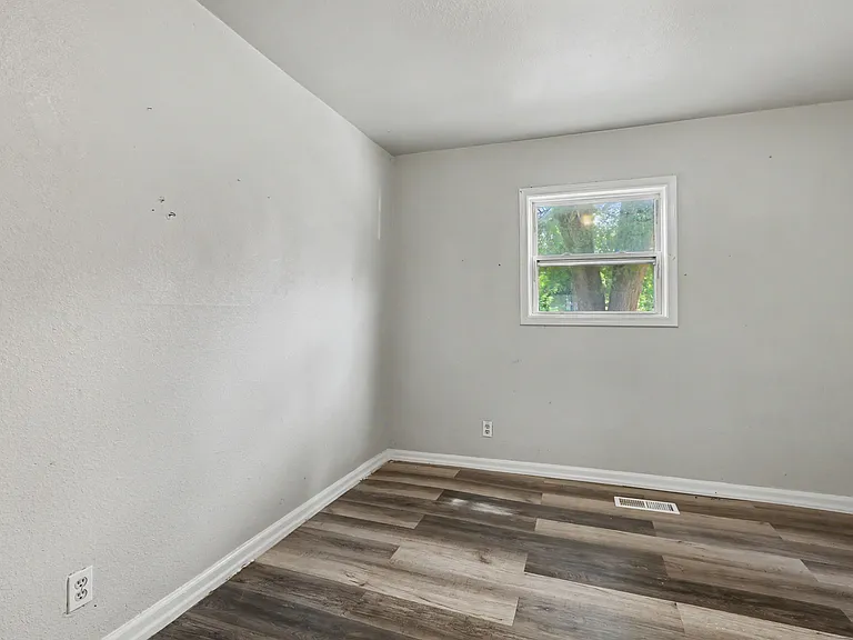 790 Harriet St #1 — Photo 6