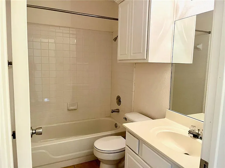 16831 Bailey Jean Dr — Photo 6