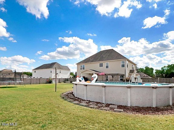 4th image of 125 Quail Hollow Drive