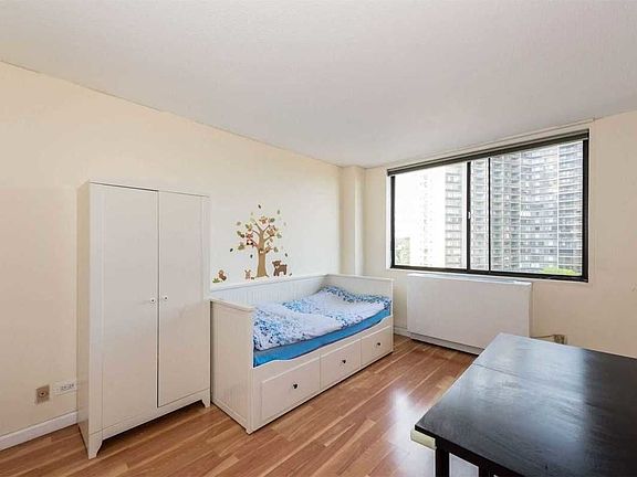2nd image of 2 Bay Club Dr #8T8T
