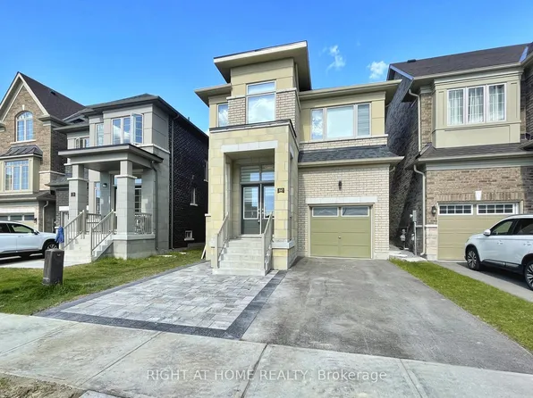 60 Falconridge Ter, East Gwillimbury, ON L9N 0R2