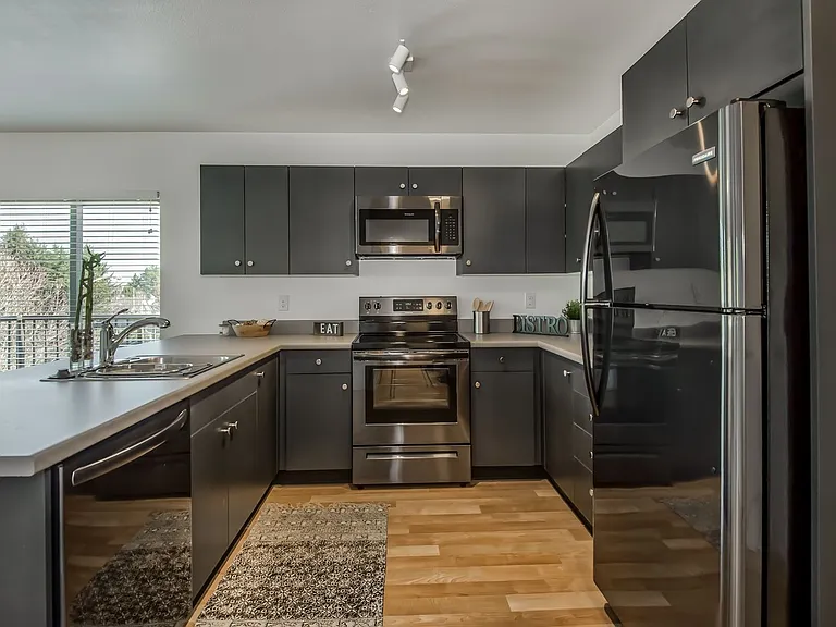 6155 N Minnesota Ave — Photo 11