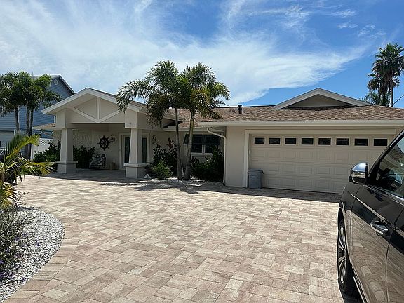 4th image of 107 Carlyle Cir
