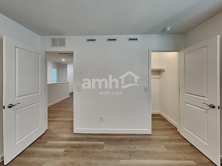 6294 W Calle Bilboa — Photo 18