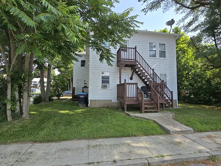 81 Battey St #2 — Photo 13