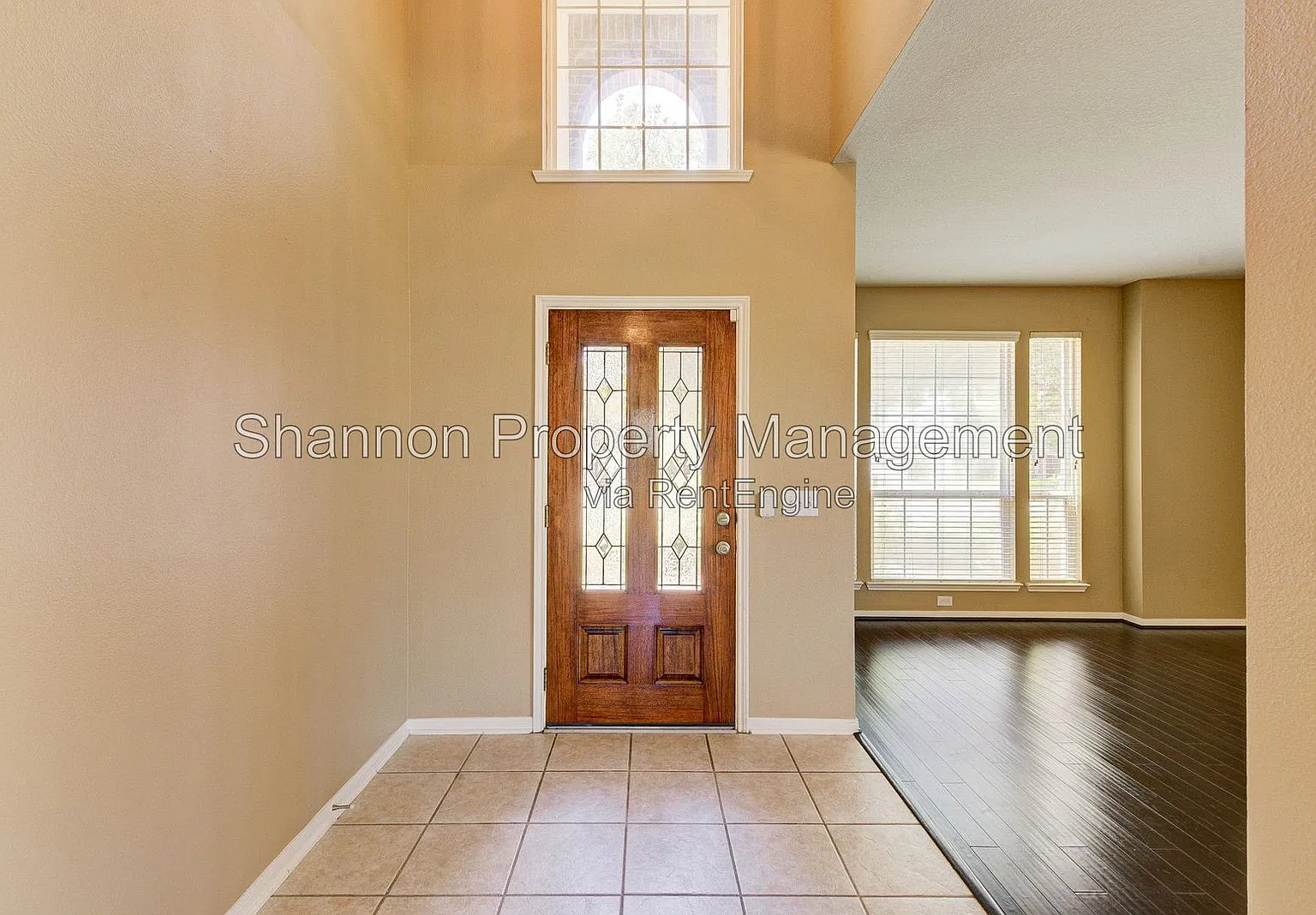 4 bed, 2.5 bath, 2876 sqft, $2,650 — Photo 4
