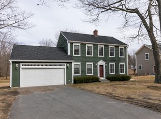 13 Eastman Rd, Cape Elizabeth, ME 04107