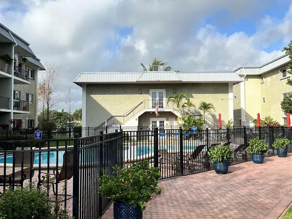 3002 NE 5th Terrace #304B, Wilton Manors, FL 33334