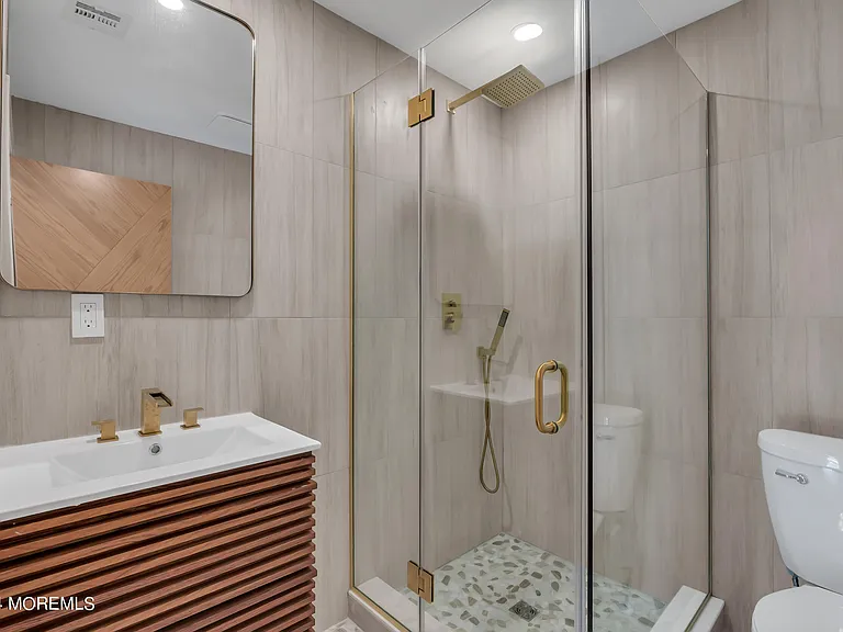 24 Johnston St — Photo 10
