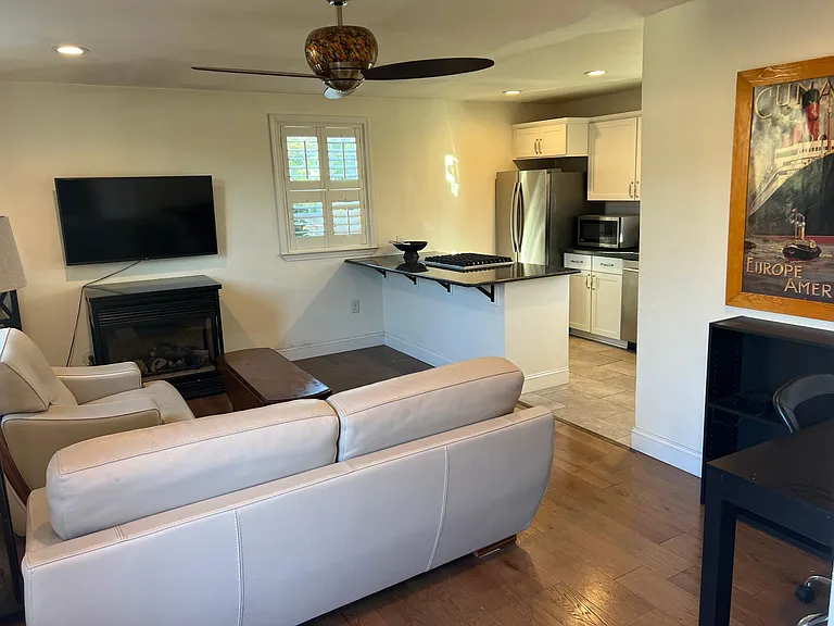 1140 Tuolumne St #2 — Photo 4