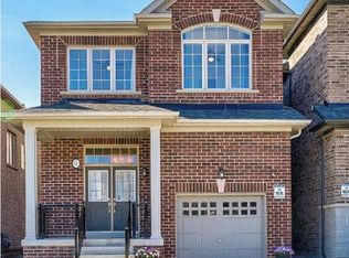 61 Mountainside Cres, Whitby, ON L1R 0P4