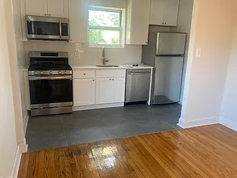 67-15 Cloverdale Boulevard