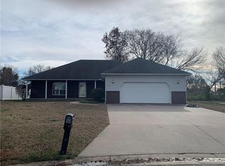 513 Brooklyn Ct, Frontenac, KS 66763