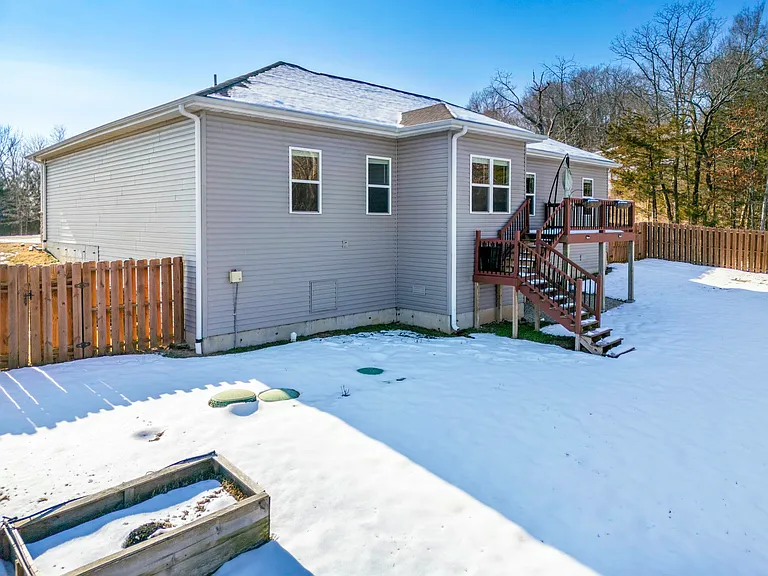 391 Highpoints Rdg — Photo 36