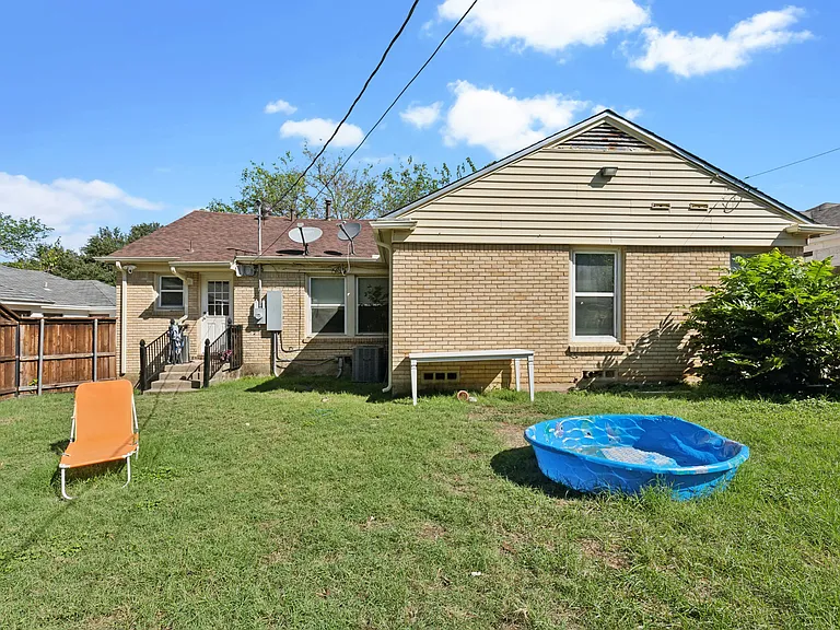 3417 Westcliff Rd S — Photo 12
