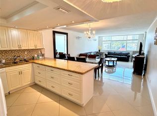 3180 S Ocean Dr APT 221, Hallandale, FL 33009