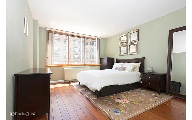 Rented by Douglas Elliman | media 35