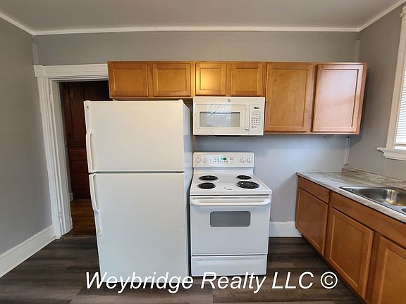 5th image of 8402 Curzon Ave #2