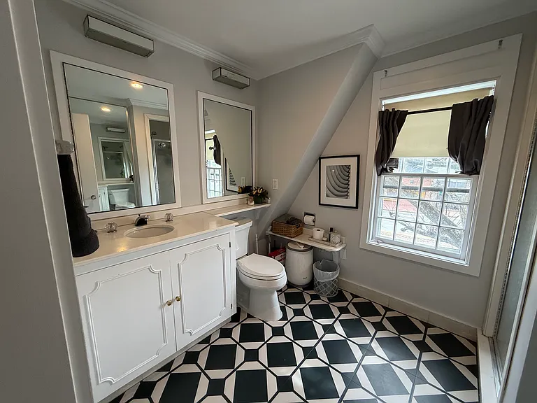 107 John St — Photo 8