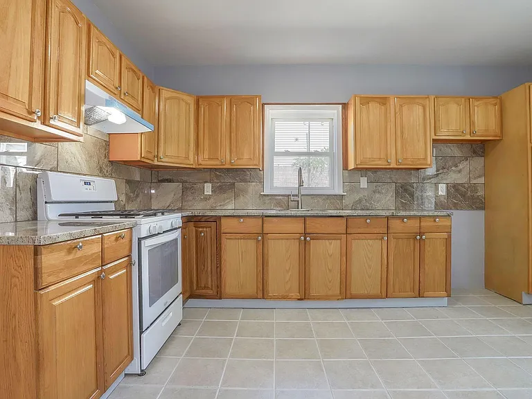 42 Greenville Ave #2 — Photo 6